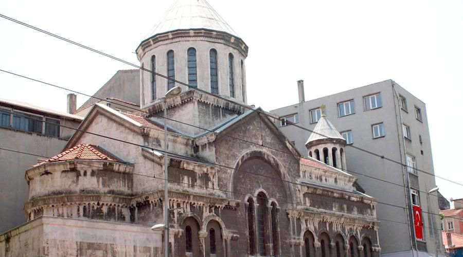 Surp Krikor Lusavoric Ermeni Kilisesi, Karaköy
