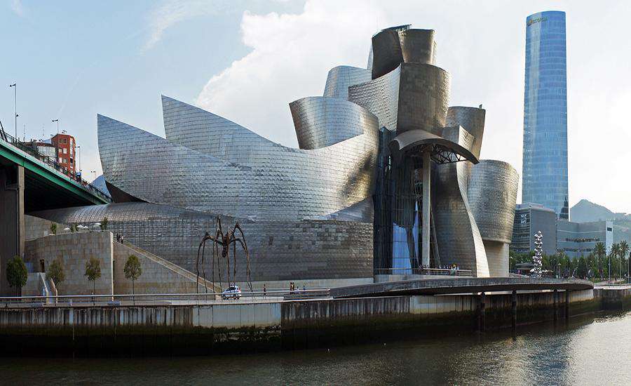 İspanya’nın Baş Döndüren Mimarisi; Guggenheim Müzesi