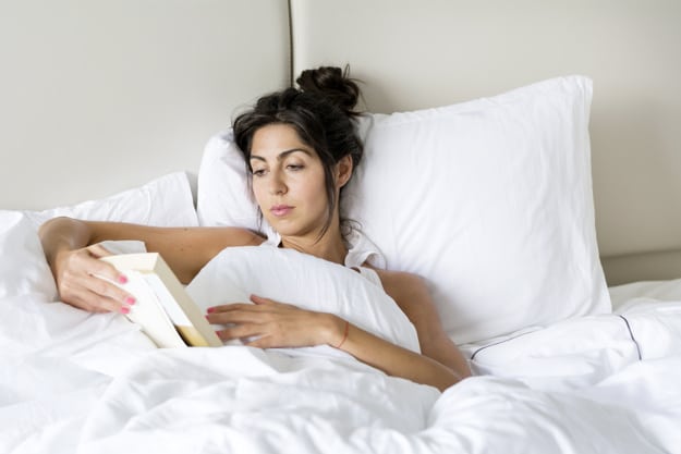 Uyumadan Önce Kitap Okuyabilirsiniz